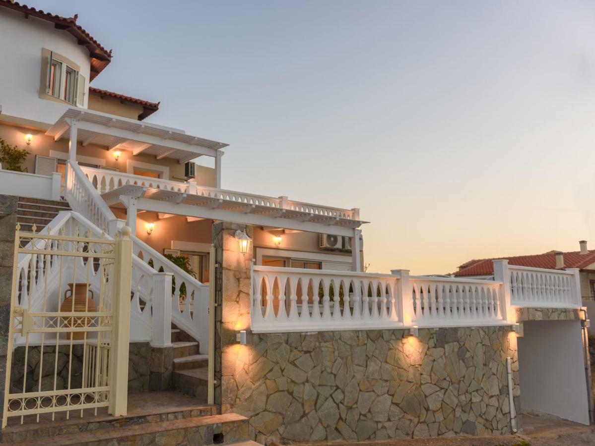 Вилла Full View In A Luxury House Каламаки Экстерьер фото